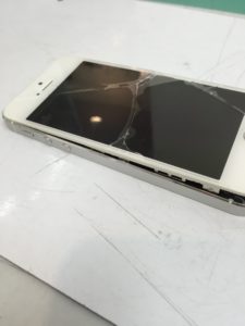 iPhoneの画面修理はすまほ屋で(^^♪の修理実績・すまほ屋