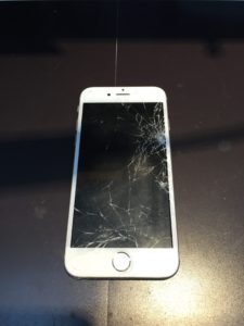 iphone 修理　といえばすまほ屋へヾ(≧▽≦)ﾉの修理実績・すまほ屋