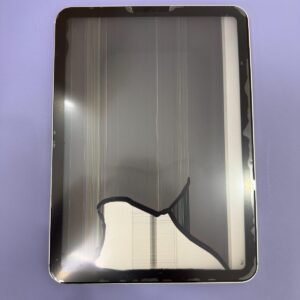 浦添市のお客様｜iPad(第10世代)の液晶破損を修理しました