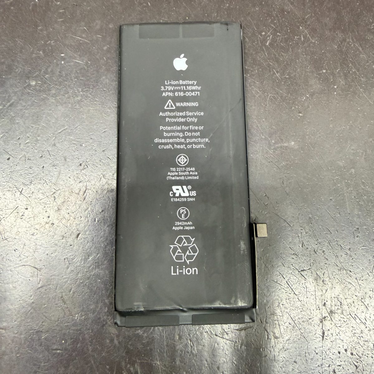 iPhone XR 新品バッテリー 交換部品
